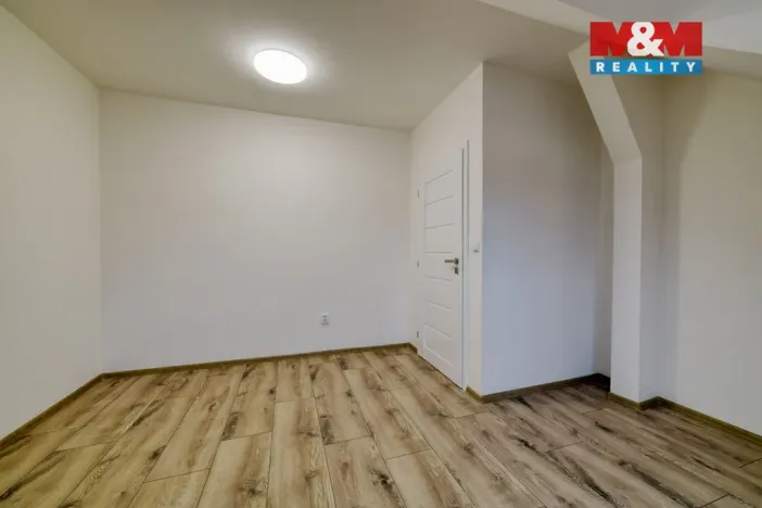 Prodej rodinného domu, Luby, Revoluční, 218 m2