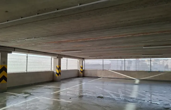 Pronájem garážového stání, Praha - Černý Most, Bryksova, 12 m2