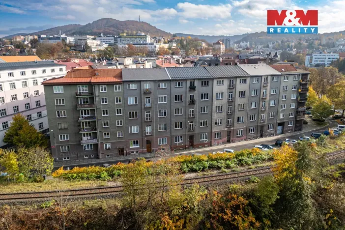 Pronájem bytu 1+1, Karlovy Vary, nábřeží Jana Palacha, 51 m2