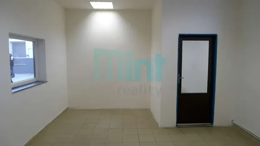 Pronájem skladu, Ostrava, Teslova, 348 m2