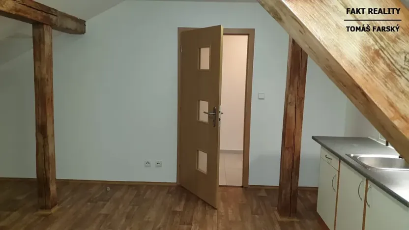 Pronájem bytu 1+kk, Ústí nad Labem, Londýnská, 43 m2