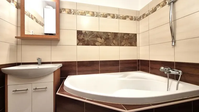 Pronájem bytu 2+1, Písek, Tylova, 61 m2