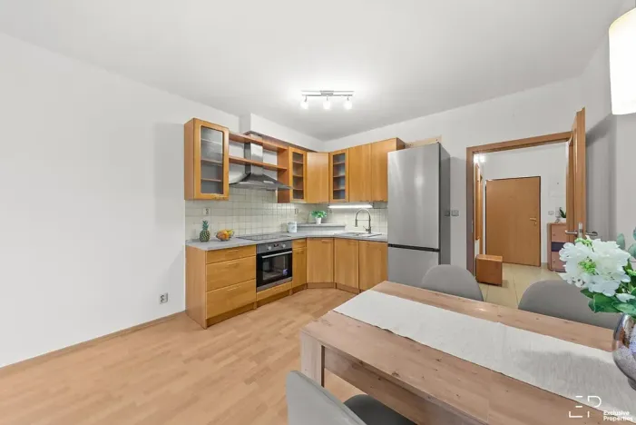 Pronájem bytu 2+kk, Praha - Bohnice, Ústavní, 59 m2