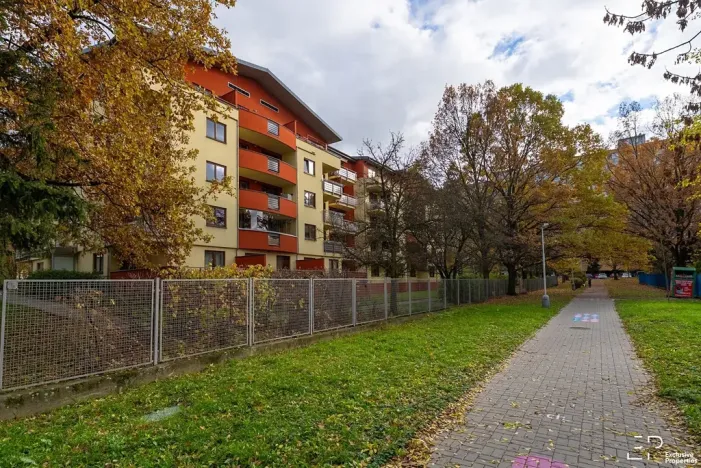 Pronájem bytu 2+kk, Praha - Bohnice, Ústavní, 59 m2