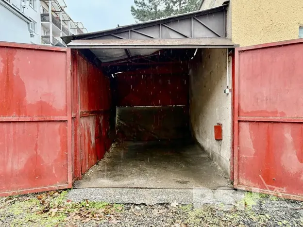 Pronájem garáže, Brno, Juliánovské náměstí, 25 m2