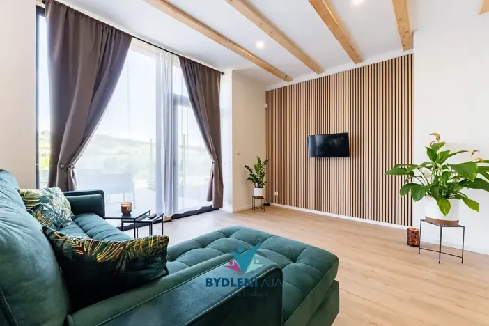 Prodej rodinného domu, Bystřany, 284 m2