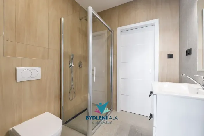 Prodej rodinného domu, Dubí, V Aleji, 206 m2