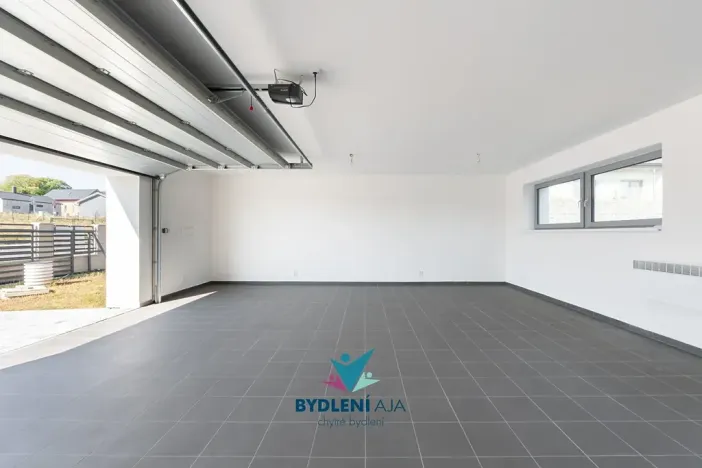 Prodej rodinného domu, Dubí, V Aleji, 206 m2