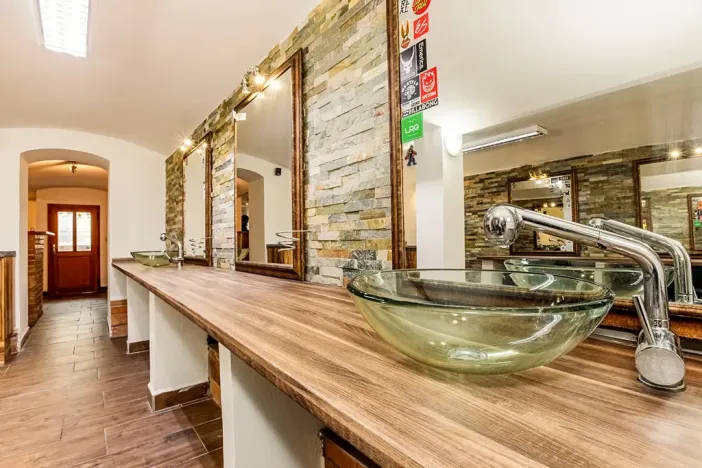 Prodej obchodního prostoru, České Budějovice, 50 m2