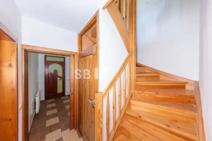 Prodej rodinného domu, Borová, 230 m2
