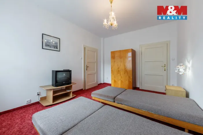 Prodej ubytování, Bečov nad Teplou, Nádražní, 298 m2