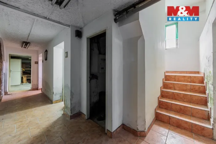 Prodej ubytování, Bečov nad Teplou, Nádražní, 298 m2