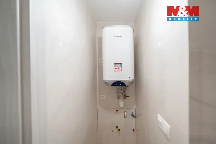 Prodej bytu 1+kk, Brno - Židenice, Táborská, 32 m2