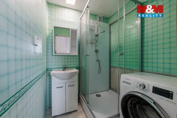 Prodej bytu 3+1, Nová Role, Chodovská, 58 m2