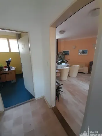 Pronájem kanceláře, Praha - Vinohrady, Korunní, 83 m2