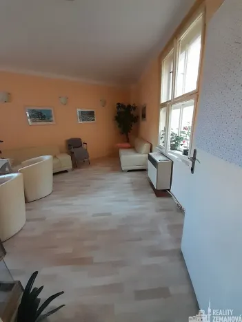 Pronájem kanceláře, Praha - Vinohrady, Korunní, 83 m2