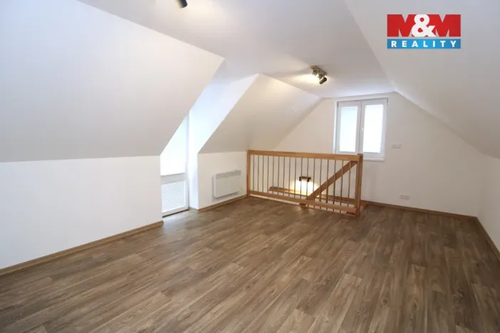 Pronájem kanceláře, Měšice, Revoluční, 43 m2