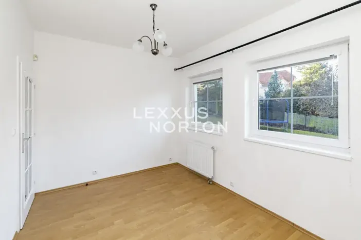 Pronájem rodinného domu, Praha - Nebušice, K vinicím, 251 m2