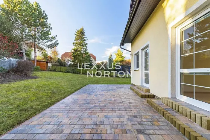 Pronájem rodinného domu, Praha - Nebušice, K vinicím, 251 m2