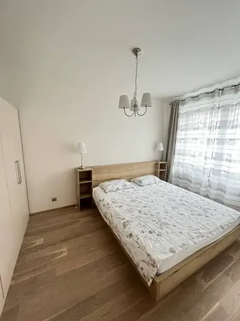 Pronájem bytu 2+kk, Praha - Vysočany, Bassova, 50 m2