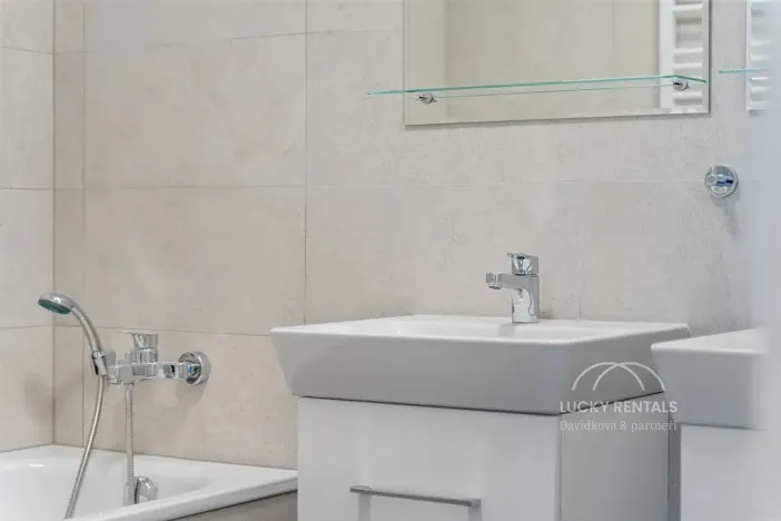 Pronájem bytu 1+kk, Praha - Chodov, Líbalova, 32 m2