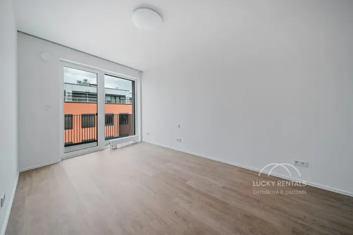 Pronájem bytu 1+kk, Praha - Chodov, Líbalova, 32 m2