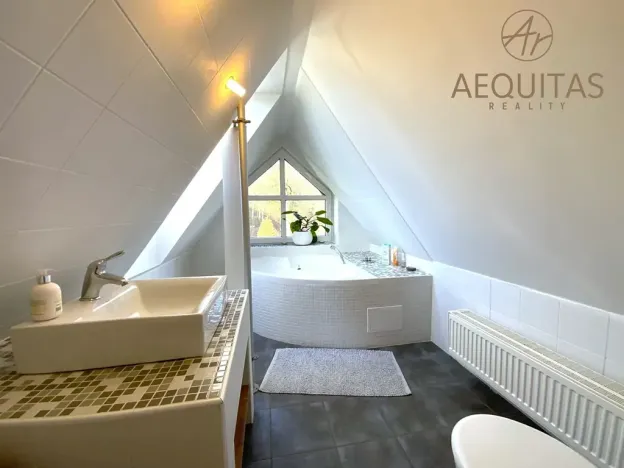 Pronájem bytu 4+kk, Liberec, Stroupežnického, 111 m2