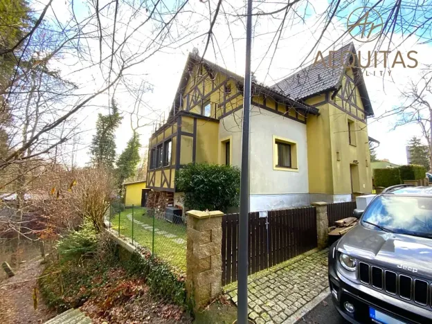 Pronájem bytu 4+kk, Liberec, Stroupežnického, 111 m2