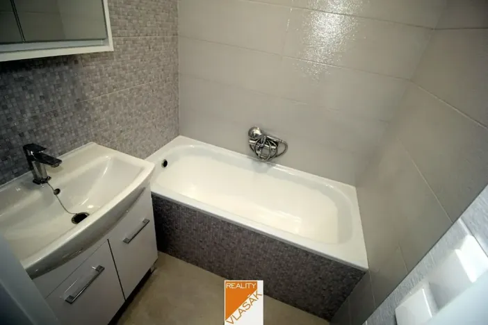 Pronájem bytu 3+1, Kadaň, Chomutovská, 73 m2