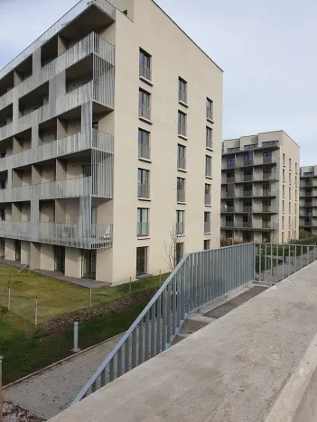 Prodej garážového stání, Praha - Libeň, Novovysočanská, 14 m2