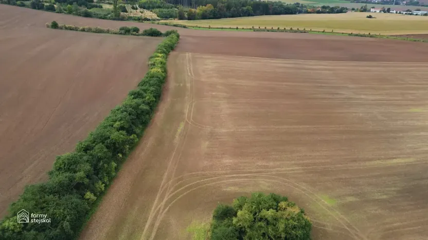 Prodej pole, Červené Pečky, 18647 m2
