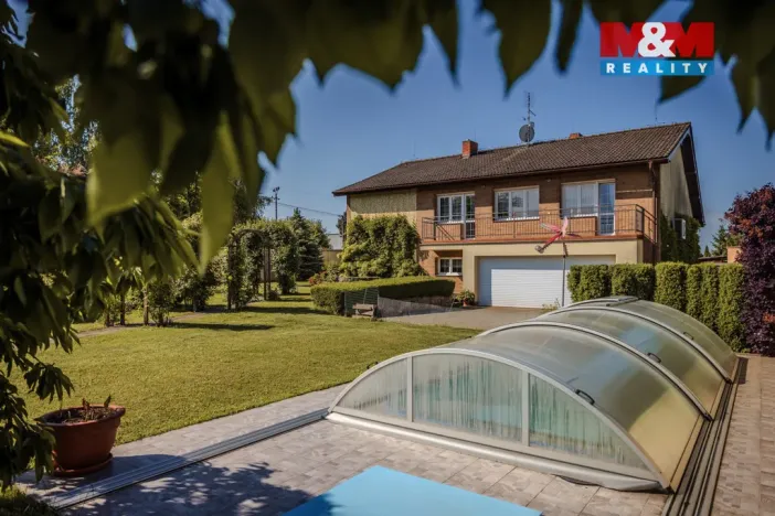 Prodej rodinného domu, Týnec nad Labem - Vinařice, 300 m2