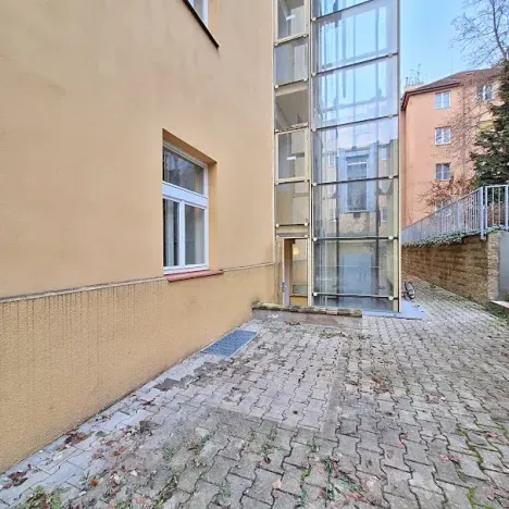 Pronájem bytu 1+kk, Praha - Bubeneč, U zeměpisného ústavu, 26 m2