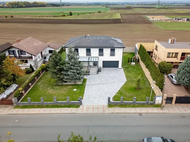 Prodej rodinného domu, Sluhy, 232 m2