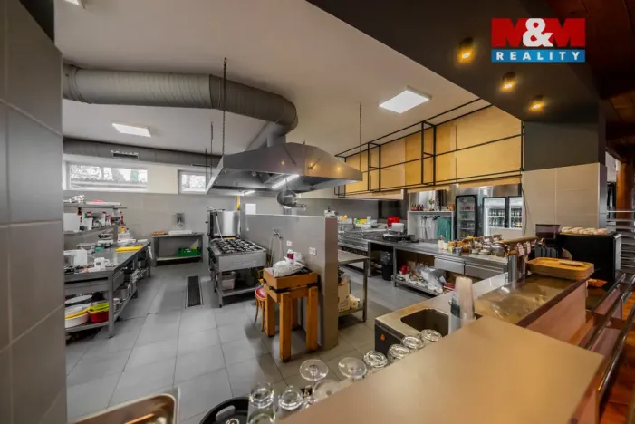 Pronájem restaurace, Olomouc - Nemilany, 600 m2