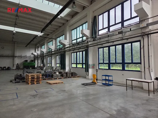 Prodej výrobních prostor, Roudnice nad Labem, Pracnerova, 2250 m2