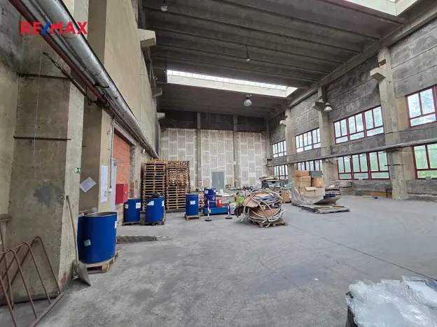 Prodej výrobních prostor, Roudnice nad Labem, Pracnerova, 2250 m2