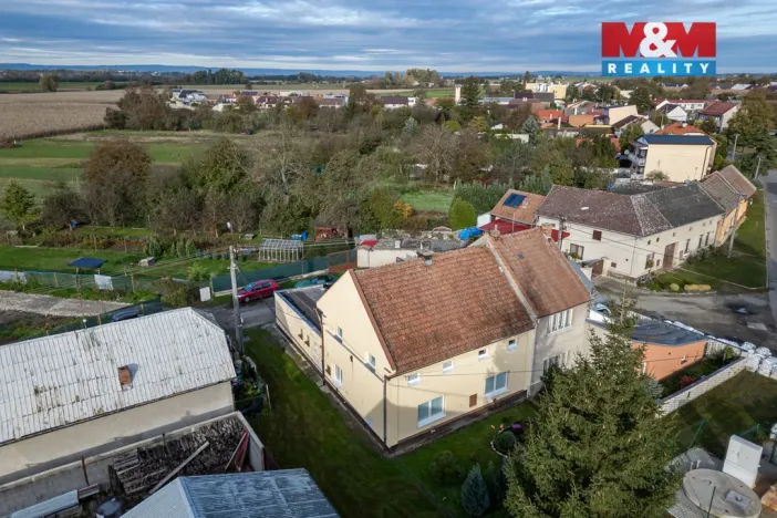 Prodej pozemku pro bydlení, Lobodice, 1643 m2