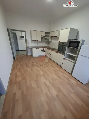 Pronájem bytu 4+1, Kolín, Štítarská, 100 m2