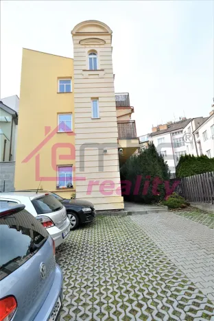 Pronájem bytu 2+kk, Praha - Břevnov, Za Strahovem, 42 m2