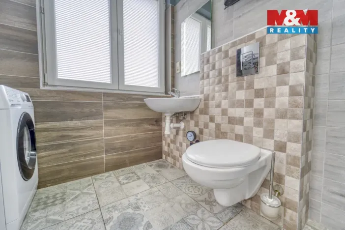 Prodej výrobních prostor, Stružná, 216 m2