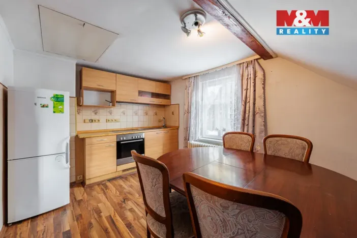 Prodej rodinného domu, Bečov nad Teplou, Nádražní, 298 m2