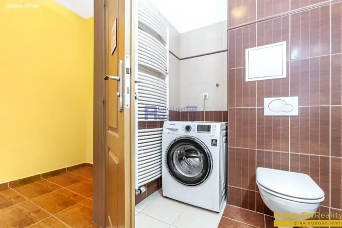 Pronájem bytu 3+kk, Pardubice, Holubova, 58 m2