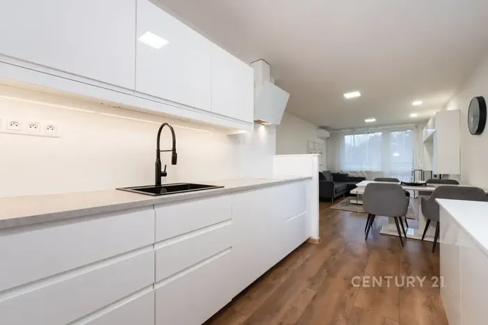 Prodej bytu 4+kk, Most, Česká, 97 m2