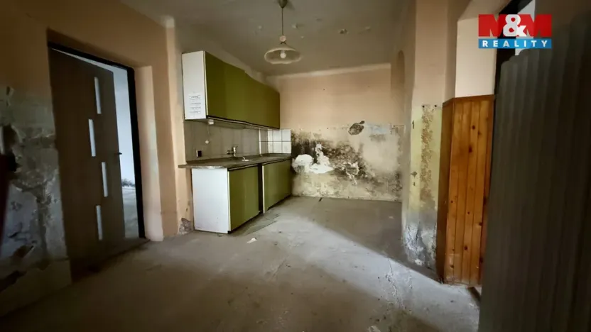 Prodej rodinného domu, Lesná, 144 m2