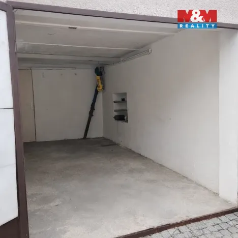 Pronájem garáže, Kladno - Rozdělov, Bří Rybářů, 15 m2