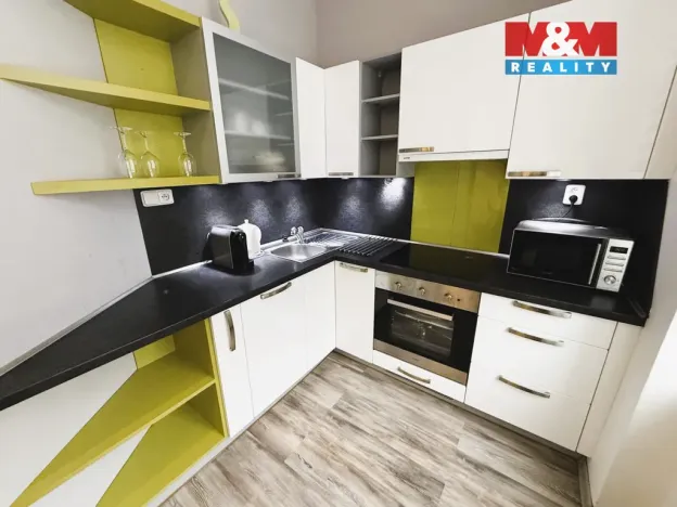 Pronájem bytu 2+kk, Jablonec nad Nisou, Máchova, 50 m2