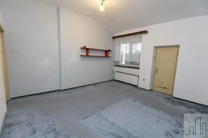 Prodej vícegeneračního domu, Lahošť, Švermova, 250 m2