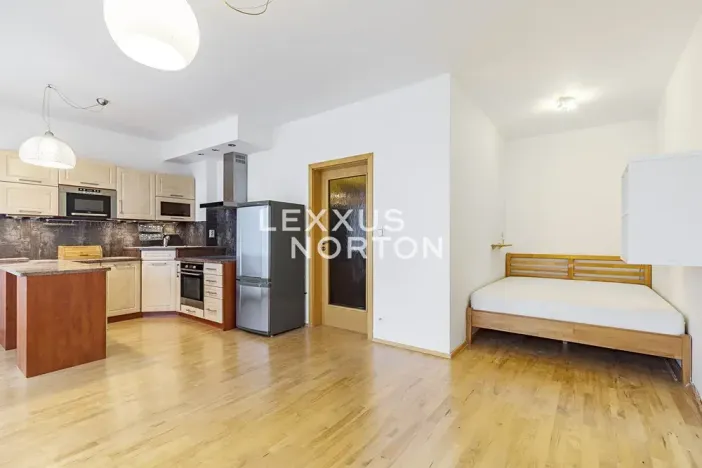 Pronájem bytu 1+kk, Praha - Stodůlky, Svitákova, 34 m2