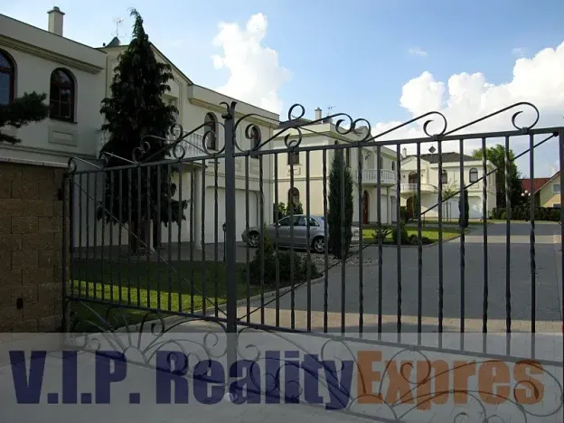 Pronájem vily, Praha, Nebušická, 270 m2